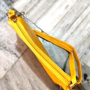 Yellow 💛 Sling Bag For Women