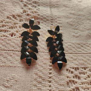 Black statement Earrings (Women)