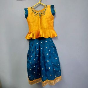 Girls Traditional Wear  / Pavadai Sattai