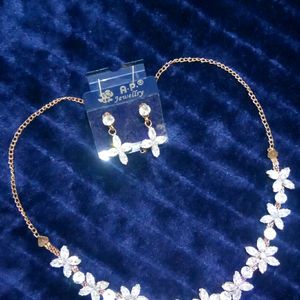 AD Necklace With Earrings