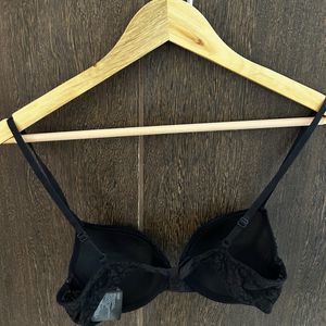 2 H&M Black & White Lace Bra