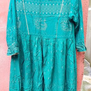 Avaasa Beautiful Kurti🤍