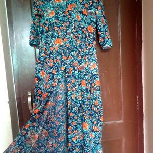 Beautiful Kurti With Slit