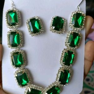 Emerald Set Necklace