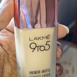 Maybelline Liquid Matte Lipstick+Foundation COMBO