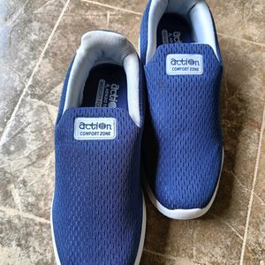 Low-Top Slip-On Running Shoes