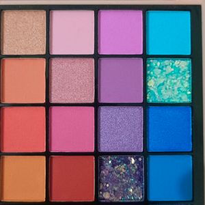 25 Colour Eyeshadow Palate