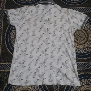 FLICK  TSHIRT ONCE USED COTTON WITH COLLAR  HALVE