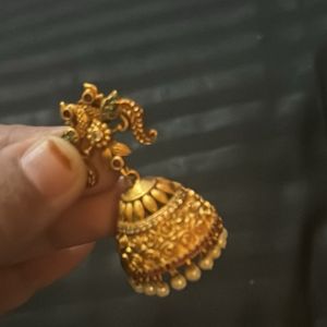 Mat Finishing Peacock Earrings