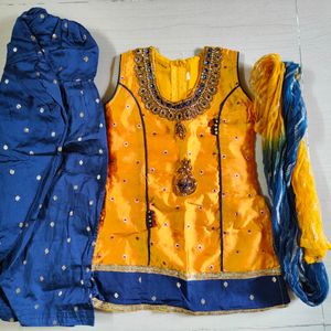 Beautiful Kurti With Duppata