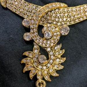 Golden Diamond Jewellery Set( Necklace & Earrings)