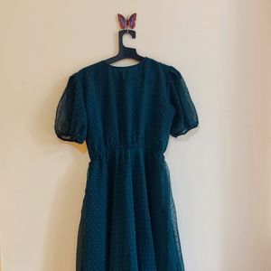 Dark Green Puff Sleeved Dress