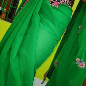 Beautiful Green Saree With Heavy Lace And Blouse