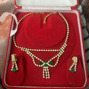 Beautiful Necklace Set