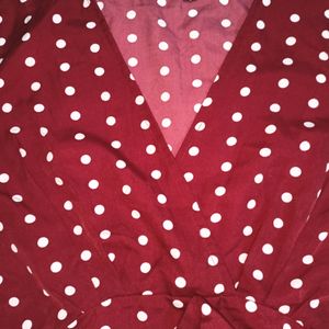 Maroon Polka Dot Top❤️