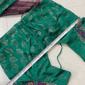 Georgeus Lahanga Saree