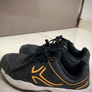 Black Sports Shoes