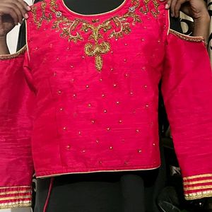 Magenta Choli With Cream Lehanga Along Leggings