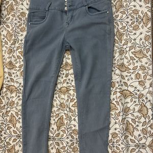 High Waist Jeans In Grey Colour