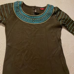 Woollen Kurta For Women