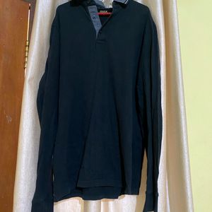 Black Very Comfortable Sweater