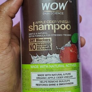 Wow skin Science Shampoo