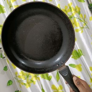 Non-stick Frying Pan From Reliance