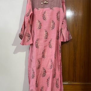 Two piece set including beautiful kurta and palazz