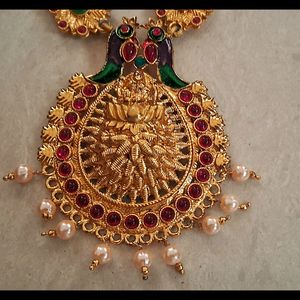 Lakshmi Pendant Necklace and Jumka