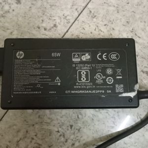HP NEW AND ORIGINAL LAPTOP CHARGER 65W