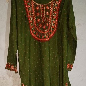 Women Olive Green Embroidered Kurti