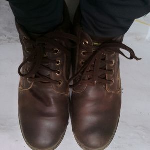 Stylish Leather Boots – Perfect for Everyday Wear!