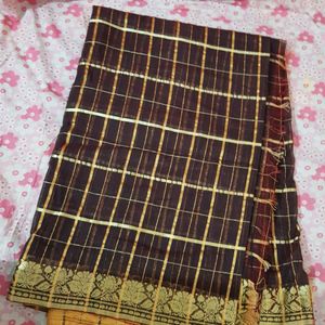 Full Zari Weaven Checkered Saree