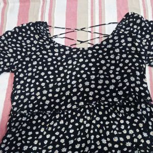 Beautiful Daisy Top