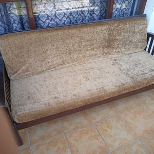 5 Seater | Wooden Sofa Set With Center Table