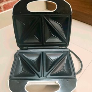 Philips Sandwich Maker HD2384 (2-3 TIMES USED)