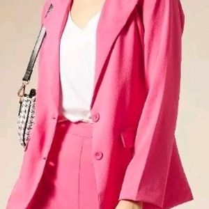 Pink Blazer 💖🌺