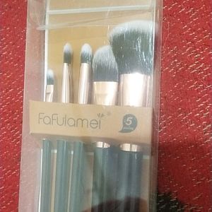 Makeup Brush