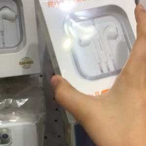 100% Original Earphones Must Buy CLEARANCE SALE