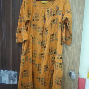 3 Used Zip Feeding Kurti