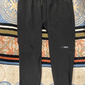 MAX BAGGY TRACKPANT