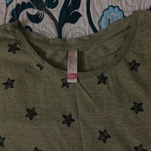 Green Color Star Print T Shirt Best Condition