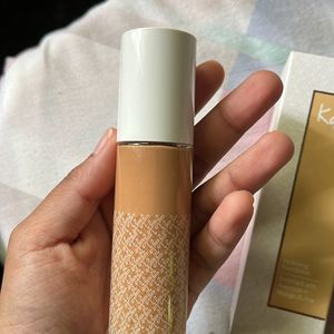 Kay Beauty Hydrating Foundation In Shade -165N Tan