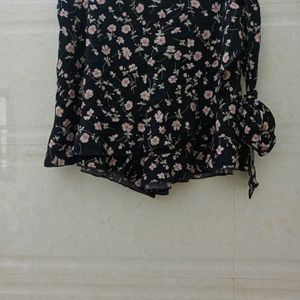 Beautiful Floral print Shorts For Womens