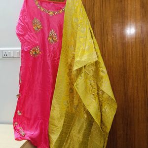 Gota Patti Kurta With Banarasi Dupatta