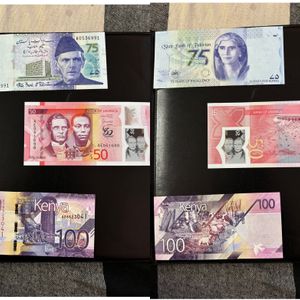 3 Different Country Notes