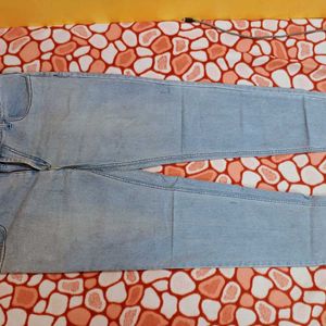 38 Light Blue Jeans