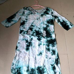 Chikankari Tie And Dye