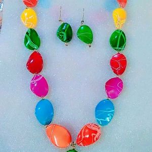 Multicolor Neckless With Short Earings