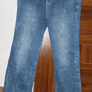 Trendy High Rise Blue Straight Jeans For Women